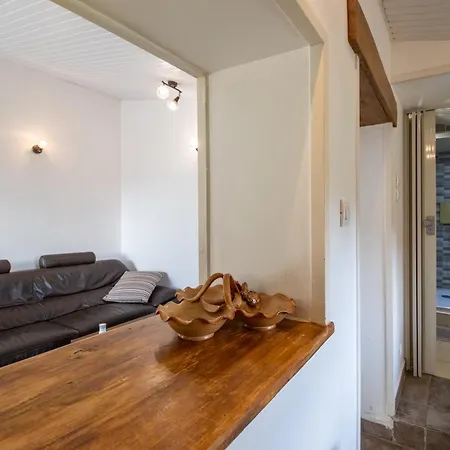Les Pouges Holiday home