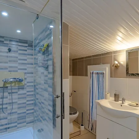 Holiday home Les Pouges