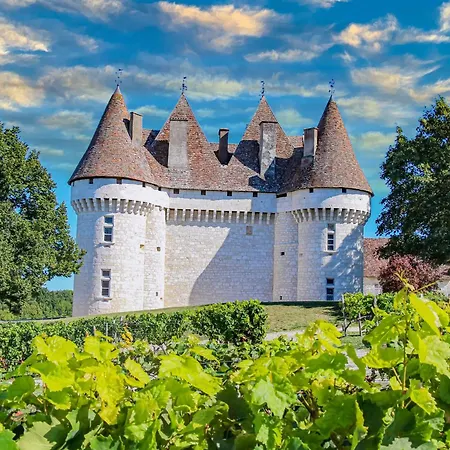 Les Pouges Holiday home