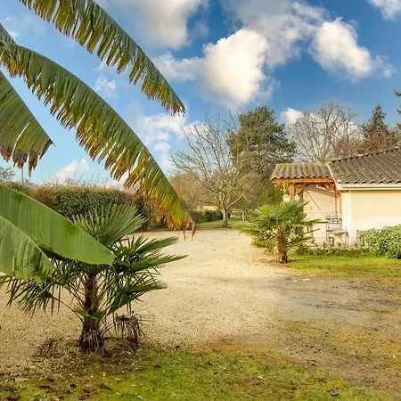 Les Pouges Дом отдыха