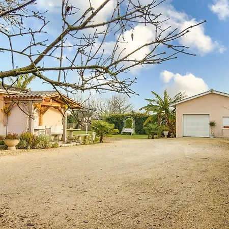 Дом отдыха Les Pouges