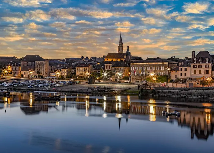 펜션 Les Pouges Saint-Avit-Saint-Nazaire